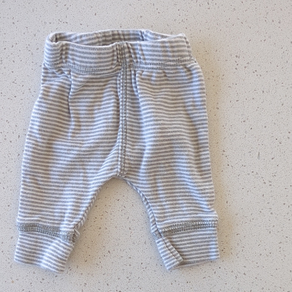 13 Piece Bundle - Neutral and Pastel Baby Pants & Short Sleeve Bodysuits - Picture 7 of 9